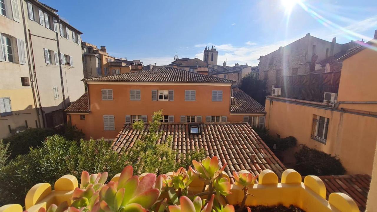 Sunny Apartment With Nice View In History City Center 普罗旺斯地区艾克斯 外观 照片